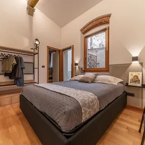 Apartment Pitti Design, Florence