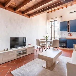 Piazza Santo Spirito Con 2 Matrimoniali Apartamento